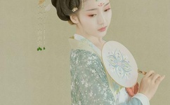 女生第一次张开双腿心理状态